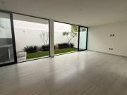 Preciosa Casa Nueva a 3 minuto de la Paloma de la Paz