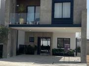 PRECIOSA CASA RESIDENCIAL