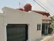 PRECIOSA CASA UBICADA EN EXCLUSIVA ZONA, BOSQUES DE...