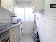 Preciosa habitación con cama individual en alquiler en...