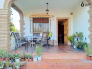 ¡ Preciosa Parcela con amplio terreno y apartamento...