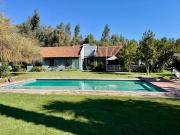 PRECIOSA PARCELA CON CASA PISCINA Y QUINCHO