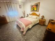 PRECIOSA PARCELA CON GRAN CASA CON PISCINA EN MAJANEQUE
