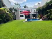 PRECIOSA RESIDENCIA CON ESTRICTA VIGILANCIA EN PRIVADA...