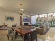 Residencia de Diseñador y Vacaciones de LUJO?
