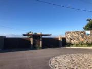 PRECIOSA RESIDENCIA DOS PLANTAS CON ALBERCA UBICADA EN...