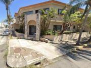 PRECIOSA RESIDENCIA EN VENTA DE REMATE CON ALBERCA EN...