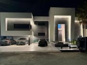 PRECIOSA RESIDENCIA EN VENTA, EN UBICACION PRIVILEGIADA