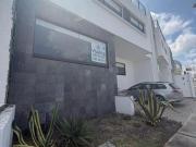 Preciosa residencia en venta y renta en Zibata