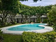 Preciosa Residencia estilo mediterráneo,en un solo nivel...