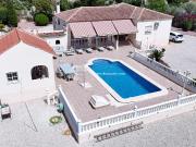 Preciosa Villa Con Piscina Privada En Catral 150m² Alicante