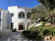 Preciosa villa reformada de 3 dormitorios con piscina...