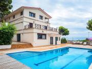 Preciosa vivienda a cuatro vientos con espectaculares...