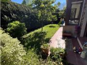 Preciosa vivienda en planta baja con jardín y terraza...