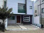 Preciosa y amplia casa con roof gardenen venta