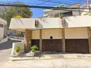 PRECIOSA Y GRANDE CASA CON ALBERCA EN LA CONDESA...