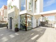 Preciosas villas independientes de 3 dormitorios en...