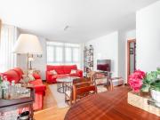 Precioso, amplio y luminoso piso de 4 habitaciones a...