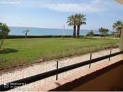Precioso apartamento en primera línea de playa en la...
