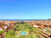 Precioso ático dúplex con orientación sur, situado en la...