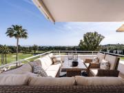Precioso ático en primera línea de golf en Nueva Andalucía
