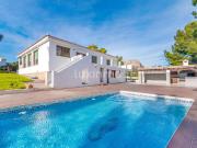 Precioso chalet con piscina en venta en la Nucia 449m²...