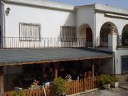 PRECIOSO CHALET EN MUY BUENA ZONA DE PETRER