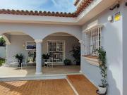 PRECIOSO CHALET EN SANCTI PETRI