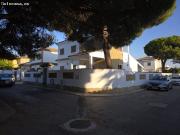 Precioso chalet independiente con semisótano, a 2 km de...