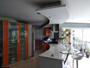 PRECIOSO DEPA AMUEBLADO EN LA CONDESA CERCA DE LOS PARQUES