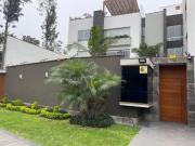 Precioso DUPLEX espalda U.de Lima. 3 + 1 Dorms. 3...