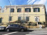 Prédio à venda em Algés