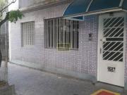 Prédio antigo, muito bem localizado, à 500 metros do...