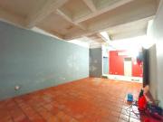 Prédio com 2 vagas e 256m² para alugar por R$ 4.200