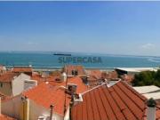 Prédio com Penthouse T1 + T1 + T2 duplex, em Alfama, Lisboa