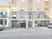 Prédio com projecto aprovado, na Rua D. João IV, Porto