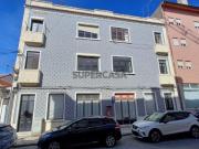 Prédio com projecto aprovado no centro de Aveiro