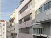 Prédio com projecto de arquitectura aprovado na Cml para...