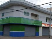 >PRÉDIO COMERCIAL COM 3 LOJAS E 2 APARTAMENTOS EM...