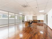PrÃdio comercial na Vila Clementino