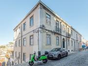 Prédio em Santa Maria Maior