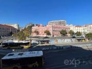 Prédio localizado no Largo do Rato, com ante projecto...