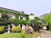 Prédio misto constituído por rústico, habitações e...