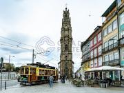 Prédio no centro da cidade invicta junto á torre dos...