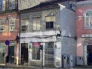 Prédio no centro do Porto com potencial de construção...