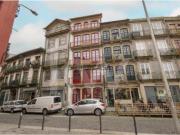 Prédio com 12 apartamentos no Coração do Porto...