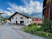 PREISHIT ZENTRAL IM DORF MIT GROSSEM STALL