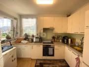 2 ZIMMER MIT WUNDERSCHÖNEM BLICK INS GRÜNE