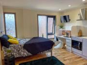 Premier Deluxe Studio C Has an Apartment