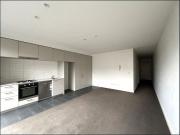 PREMIER LOCATION ON SMITH STREET!